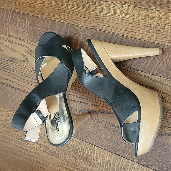 Heels - Picture 2 of 2